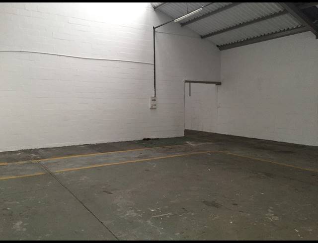 380M² FACTORY TO LET IN BEACONVALE